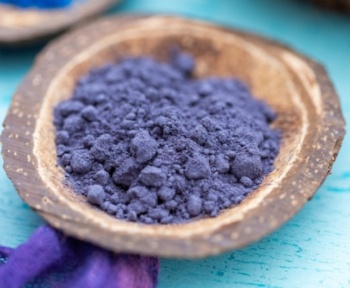 How to Make Freeze-Dried Blueberry Powder