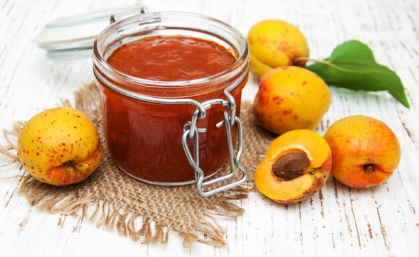 Apricot Jam from Dried Fruit: How to Make