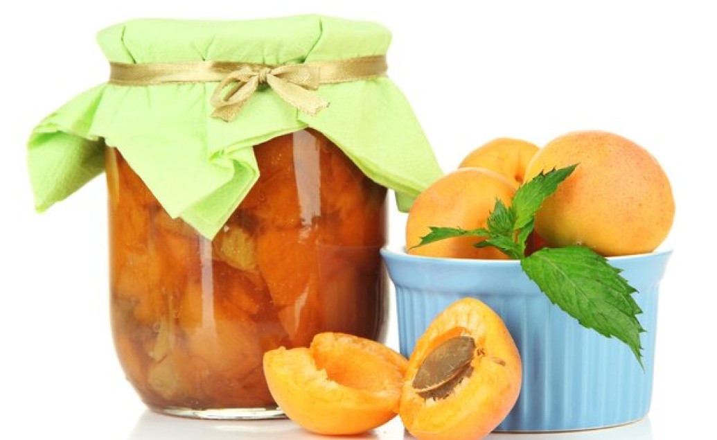 Apricot Jam from Dried Fruit: How to Make