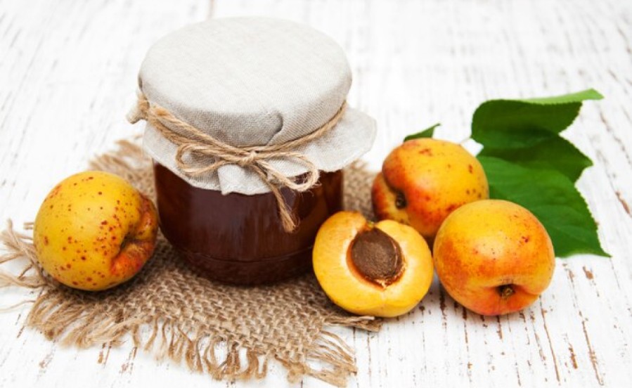 Apricot Jam from Dried Fruit: How to Make