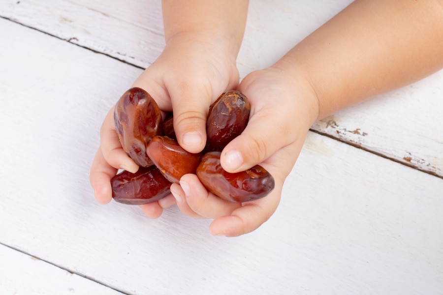 Can Babies Eat Dried Dates? Benefits and Precautions