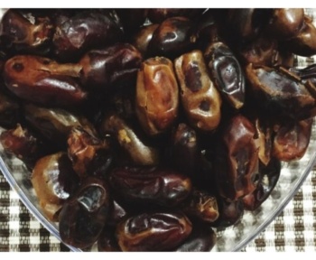 What Are Dates Before They Are Dried? A Simple Guide