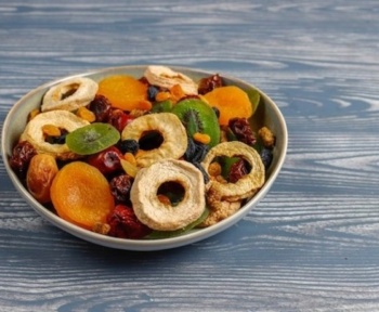 Which Dried Fruit Has the Least Amount of Sugar?