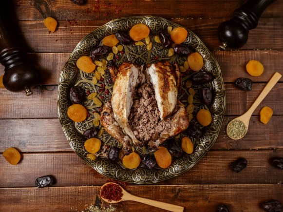 What Dried Fruit Goes Well with Garlic and Lamb?